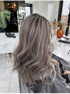 ブレンド 渋谷(BLend) ハイライトブルージュマチルダボブインナーグレージュ前髪