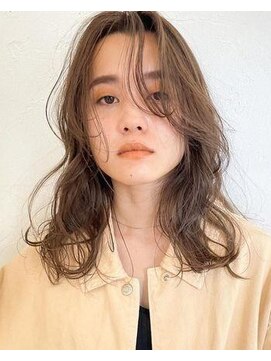 ヘアアンドライフ リー 山形北店(Re...) 韓国風抜け感ロング/パーマ風巻き髪/マロンベージュ/30代40代