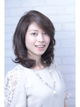 プライマリー(Primary) ゆるふわフェミニンカール♪