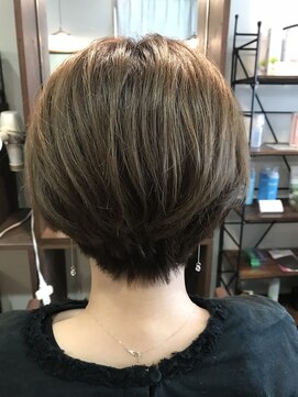 ケアルタイム(Curel time) ツーセクションショートボブ