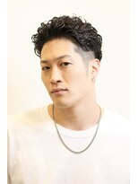 フランクスバーバー アンド ビアークラブ(FRANK'S BARBER and BEER CLUB) サイドフェードツーブロックネープレス宮城リョータ風パーマ I
