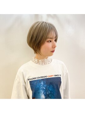 グランドライン(GRAND LINE) イメチェン可愛いすぎるハイトーンショートヘア