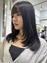 ヘアーアンドメイク ビス(HAIR&MAKE bis) ミディアムレイヤーカット　【青柳みゆ】