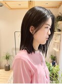 20代30代透明感暗髪アッシュブルーグレージュ丸みボブ