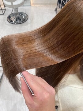 ジーナ 本八幡(Zina) 大人かわいい20代30代40代小顔ショコラベージュ Zina本八幡