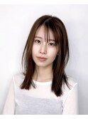 ぱつっとミディアム/切りっぱなし/顔周りレイヤー