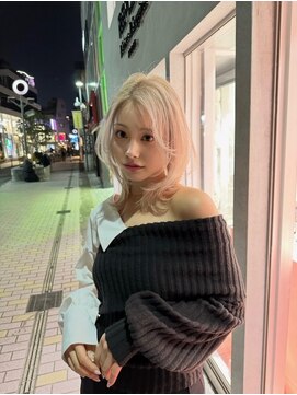 イキ 表参道(iki omotesando) デザインカラー／レイヤーカット/ウェットヘア/オリーブベージュ