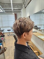 ヘアスペース リズム グリーン(Hair space Rizm green)&nbsp;メンズハイライト