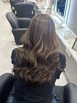 アエラバイトゥルークリエイション(AERA by True Creation) カラー/トリートメント/カット/ストレート/前髪/髪質改善/春日部