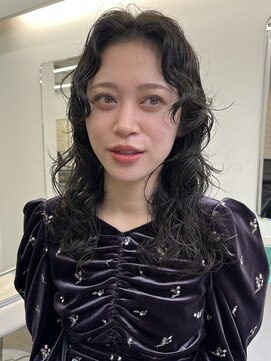 tohka レイヤーパーマ/くせ毛風パーマ/コテ巻き風パーマ