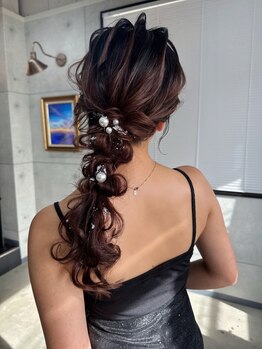 ステラ(stella)の写真/トレンドのゆるふわスタイルからタイトスタイルまで☆卒業式/入学式を彩るヘアセットをお任せください♪
