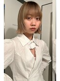 肌なじみ◎ ベージュカラー×ナチュラルボブ
