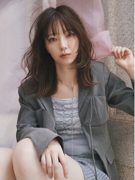 レブ 神戸三宮(LEB) くびれレイヤーミディアム【LEB神戸三宮】