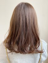 トゥーナ 表参道(tona) ミディアムレイヤー、外ハネボブ、グレージュ、脱白髪染め☆