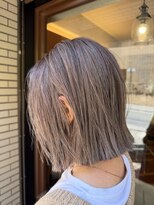 ドゥワドフェパッソ(Doigt de fee passo) 外ハネ大人ボブ