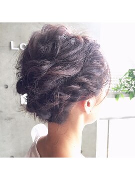 ロマリア(Lomalia) 【Lomalia表参道/原宿】泉脇崇アレンジスタイル8