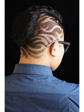 カプリヘアーデザイン(Capri Hair design) ファンキーウェーブ×バリアート