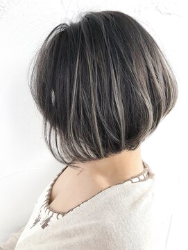 ユラギフロムユイマァル 水島店(YURAGI from YUIMARL) 重めボブ×ハイライトカラー