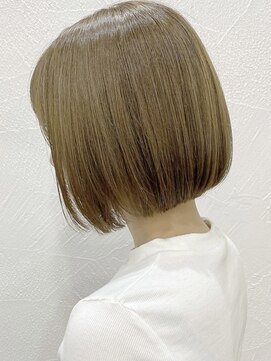 キラ 渋谷(KILLA) オリーブベージュ オリーブグレージュ 【榎園由美】