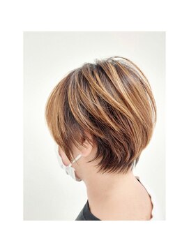 クレスフィリア (CLESC') おしゃれハイライトショート