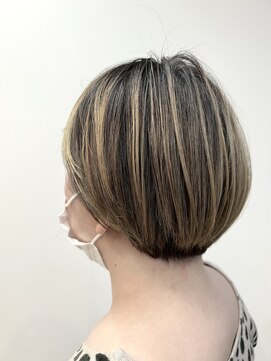 アンドデイ(&DAY) ショートボブ