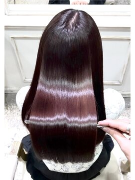 シエナ 渋谷(Siena) Siena ぱっつんロング×ツヤワインレッド 20代30代渋谷