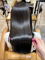 リール 銀座(R'EEL) 癖毛でお悩みの方へ縮毛矯正