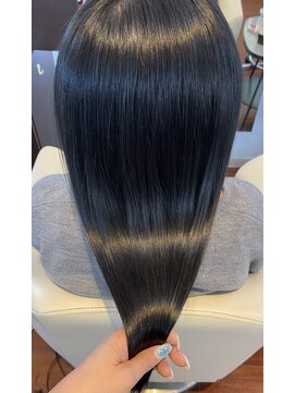 アウリィ(Aulii) ブルーブラック×髪質改善トリートメント