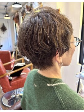 ロウスリー(Lowsly) ミセスショートマッシュボブ40代50代60代