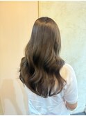 ロングレイヤー×透明感グレージュ