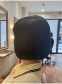 暗めオリーブベージュ×ボブ