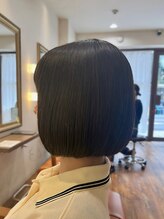 プティアミ(petite amie) 暗めオリーブベージュ×ボブ