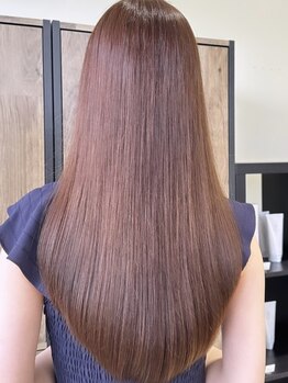 《キッズスペースあり》一人のスタイリストが最後まで寄り添うから、仕上がりも満足度もワンランク上♪