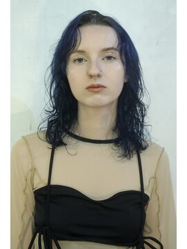 ロジェッタバイスノッブ(ROJETTA by snob) 海外系ブルーヘアカラー