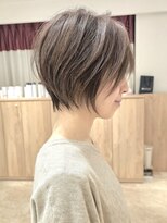 コピュラ コピュラカワゴエ(COPULA)&nbsp;大人ショートヘアミルクティーブロンドワンホンレイヤー