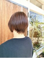 シャポン&nbsp;フォギーベージュ×ミニマルショートボブ