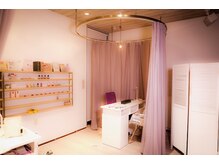 アースコアフュールボーテ つくば学園店(EARTH coiffure beaute)の雰囲気（２人予約可能♪ネイルブース完備）