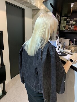 ペレ 渋谷(PELE) Y141_ 抜きっぱなしブロンド