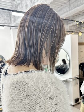 ヒビヲ(HIBIO) ショートボブケアブリーチダブルカラーミニボブハイトーンカラー