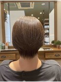 ナチュラルなショートスタイル