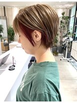 ステアケース 武蔵小杉店(stair:case)&nbsp;大人くびれショート/インナーカラーハイライト/髪質改善30代40代