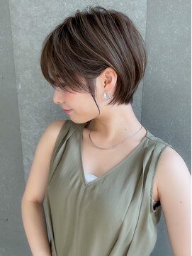 ロンドエニカ 大宮(Lond enika) 斜めバンググレージュカラーシルキーべジュマッシュパーマ[大宮]