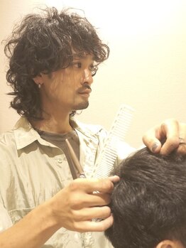 シンク(SINC)の写真/一人のスタイリストが仕上げまで担当。マンツーマン施術で、あなたの魅力を最大限に引き出します◇