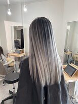 ピヨン 心斎橋(piLLon)&nbsp;黒髪/ボブルフ/ネビージュ/小顔/ワンレン/髪質改善/