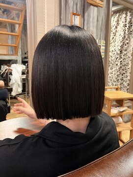 ナナナ パレナ 大津膳所店(nanana parena) 大人ショートボブ/縮毛矯正/ワンランク上の艶/透明感カラー