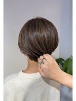 ミア 立川駅(MIA)&nbsp;白髪ぼかしハイライトショート