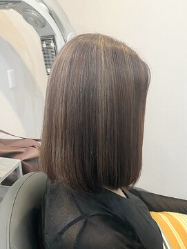 アイノ(AINO.) 白髪ぼかしハイライトカラー[茅ヶ崎/茅ヶ崎駅/湘南]