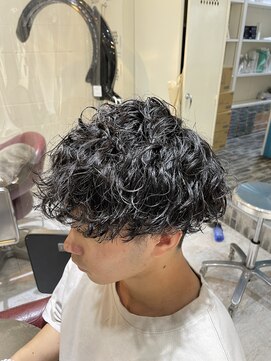 ヘアリゾートエーアイ 新宿西口店(hair resort Ai) 波巻きスパイラルパーマツーブロックショートマッシュ