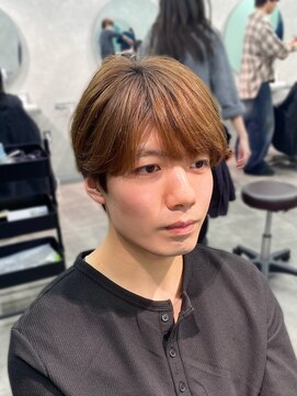 ジーニー 千葉(GENiE) ウルフ/ラウンドマッシュ/フェザーパーマ/千葉【朝生菜楓】