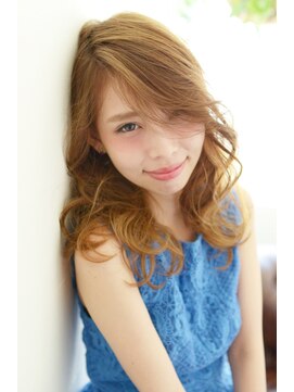 ビッケ(Vicke) 【Vicke渋谷】光に溶けるかきあげ前髪エフォートレスウェーブ